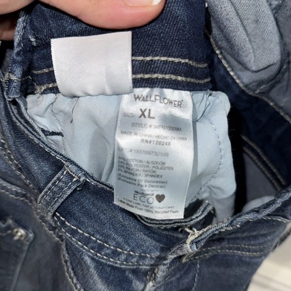 Wallflower Blue Denim Overalls crisscross back adjustale XL stretch - Picture 5 of 6